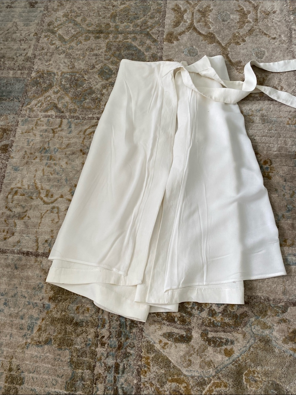 Massimo Dutti Cream A-Line Wrap Skirt with Side Ties - Picture 6 of 7
